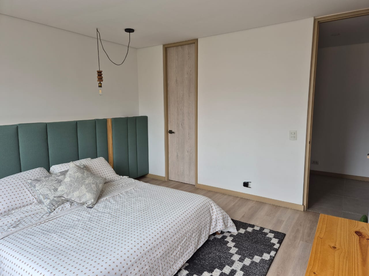 Apartamento de 3 alcobas en venta en Loma De Las Brujas, Envigado, 110 m² · foto 8 de 9