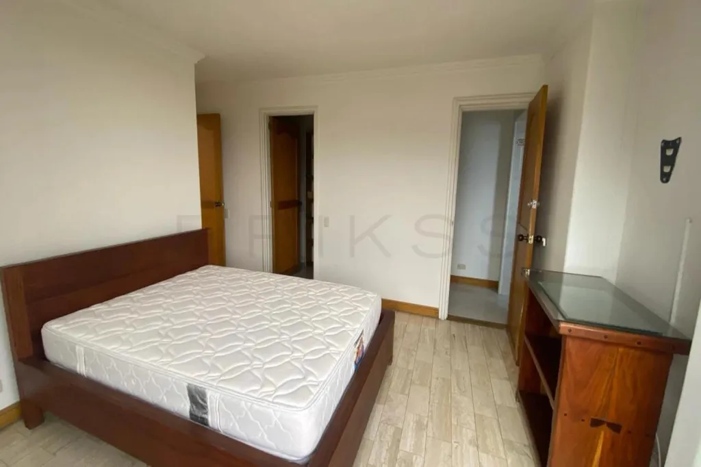 Apartamento de 4 alcobas en venta en El Poblado, Medellín, 303 m² · foto 11 de 21