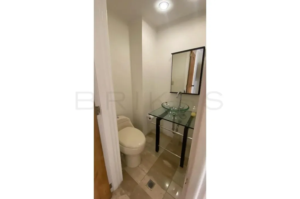 Apartamento de 4 alcobas en venta en El Poblado, Medellín, 303 m² · foto 14 de 21