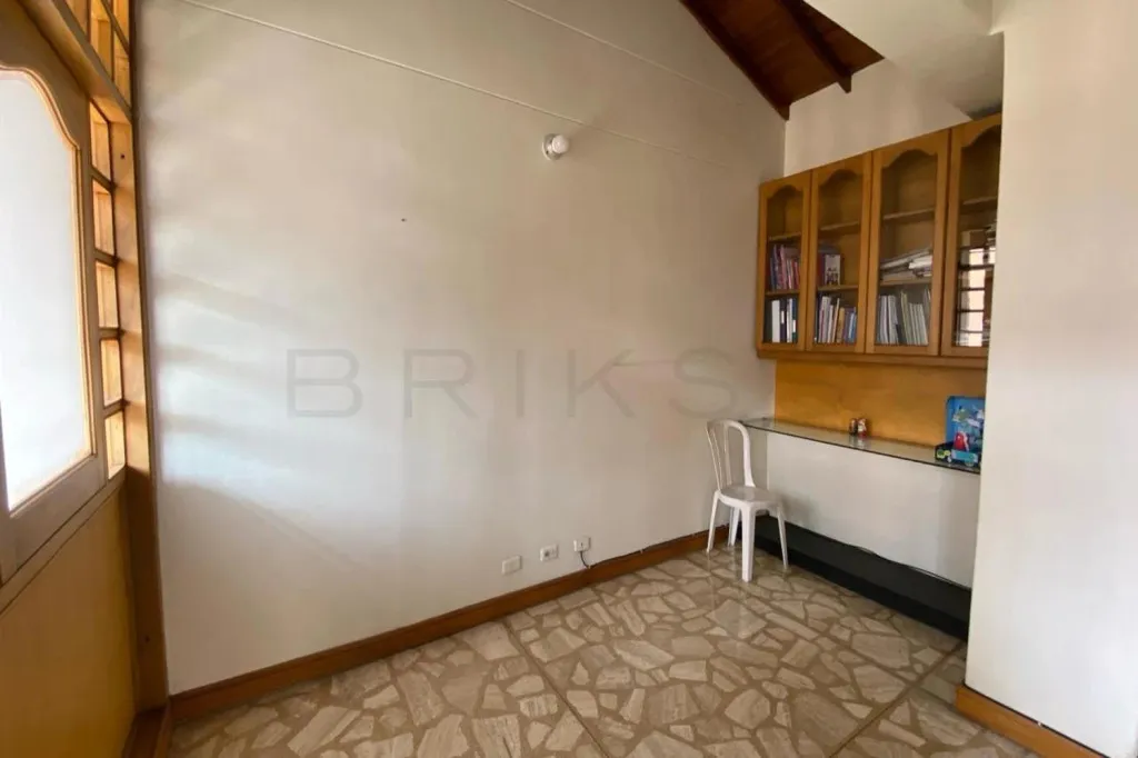 Apartamento de 4 alcobas en venta en El Poblado, Medellín, 303 m² · foto 15 de 21