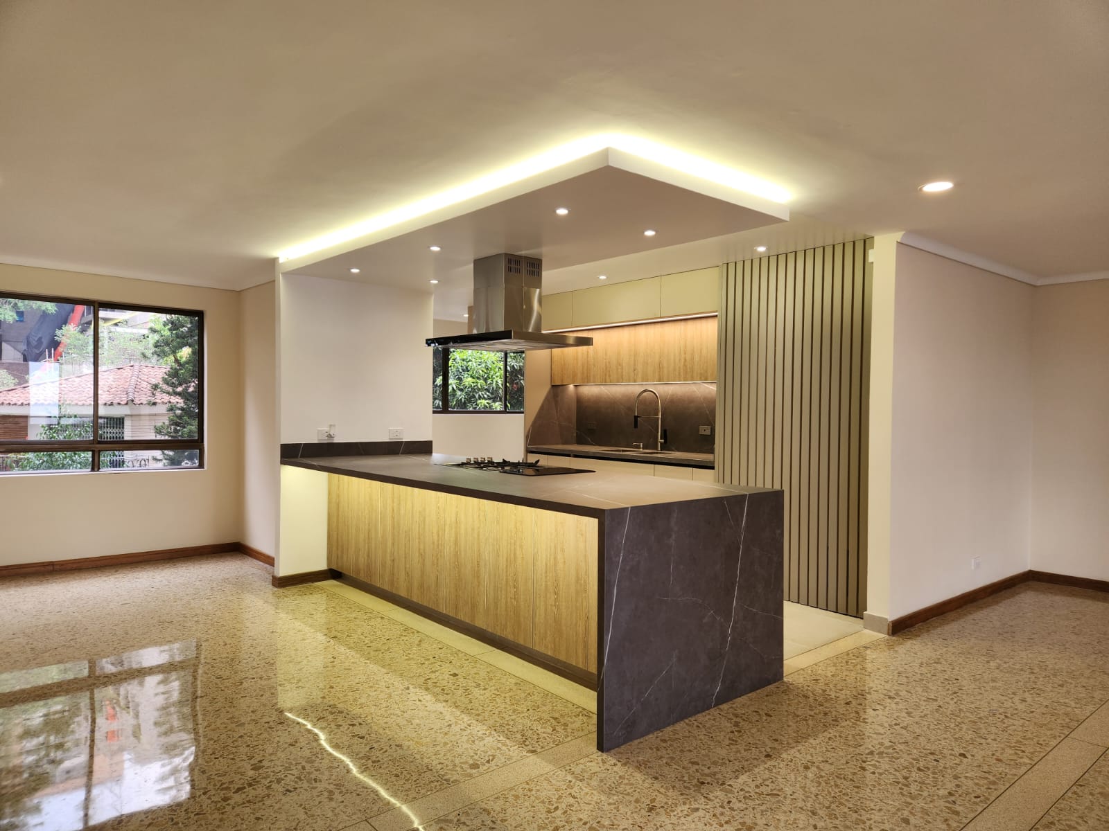 Apartamento en venta en Castropol, Medellín · foto 3 de 24