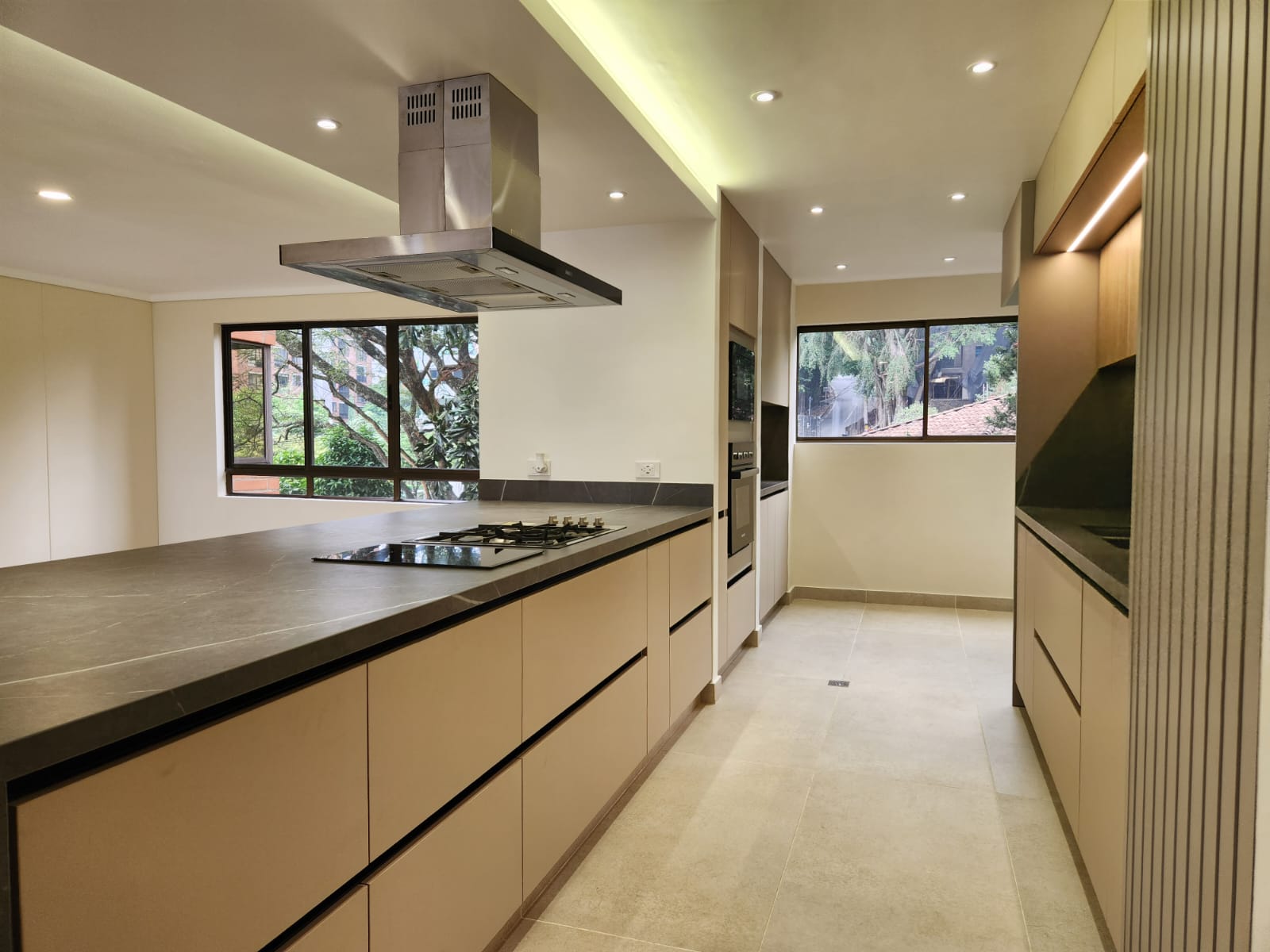 Apartamento en venta en Castropol, Medellín · foto 5 de 24