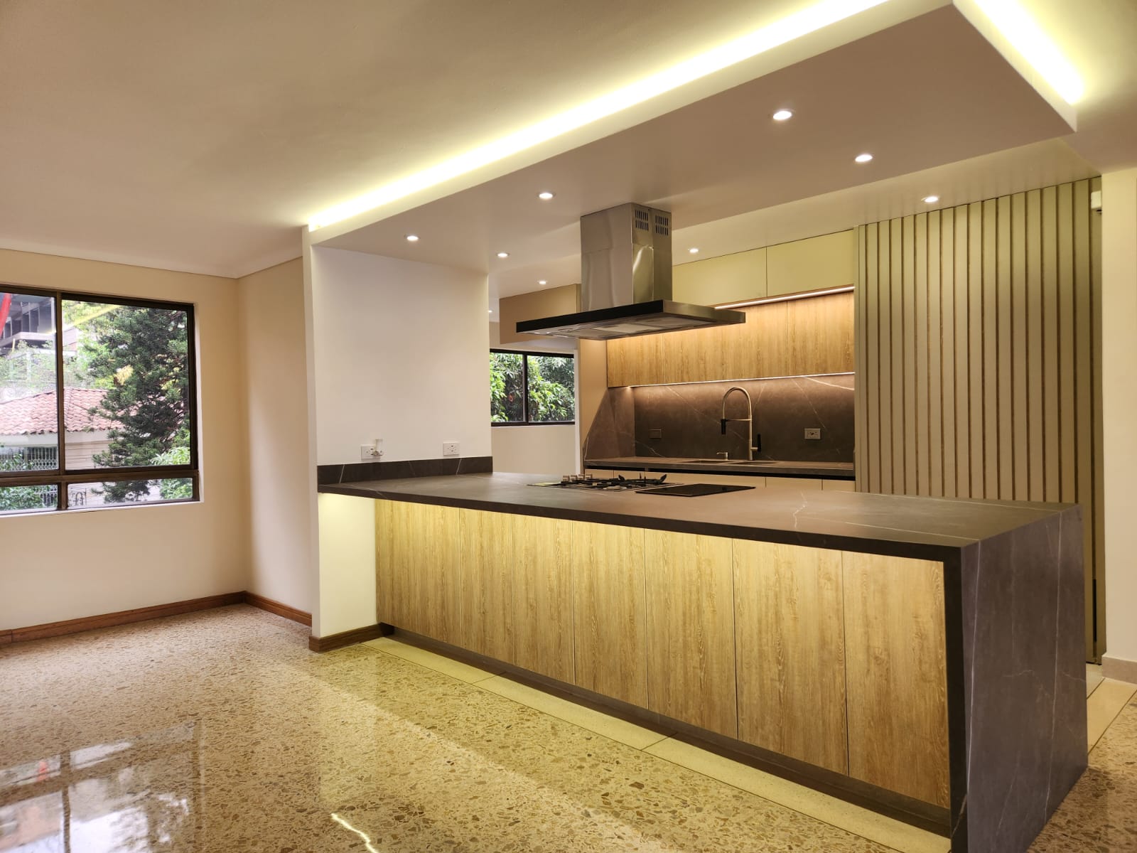 Apartamento en venta en Castropol, Medellín · foto 6 de 24