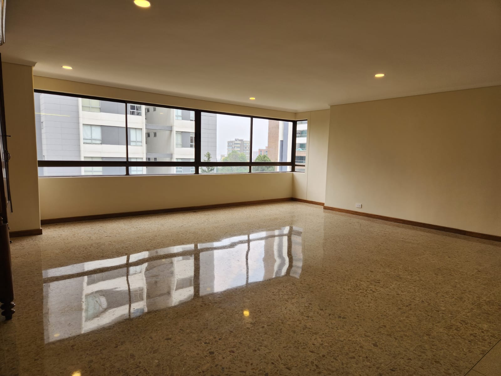 Apartamento en venta en Castropol, Medellín · foto 8 de 24