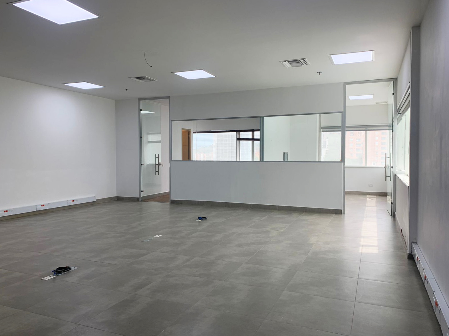 Oficina en arriendo en Manila, Medellín, 238 m² · foto 7 de 10