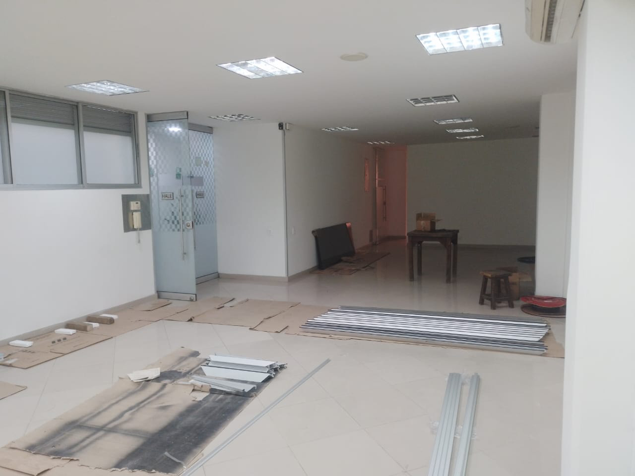 Bodega en arriendo en El Poblado, Medellín, 160 m² · foto 2 de 15