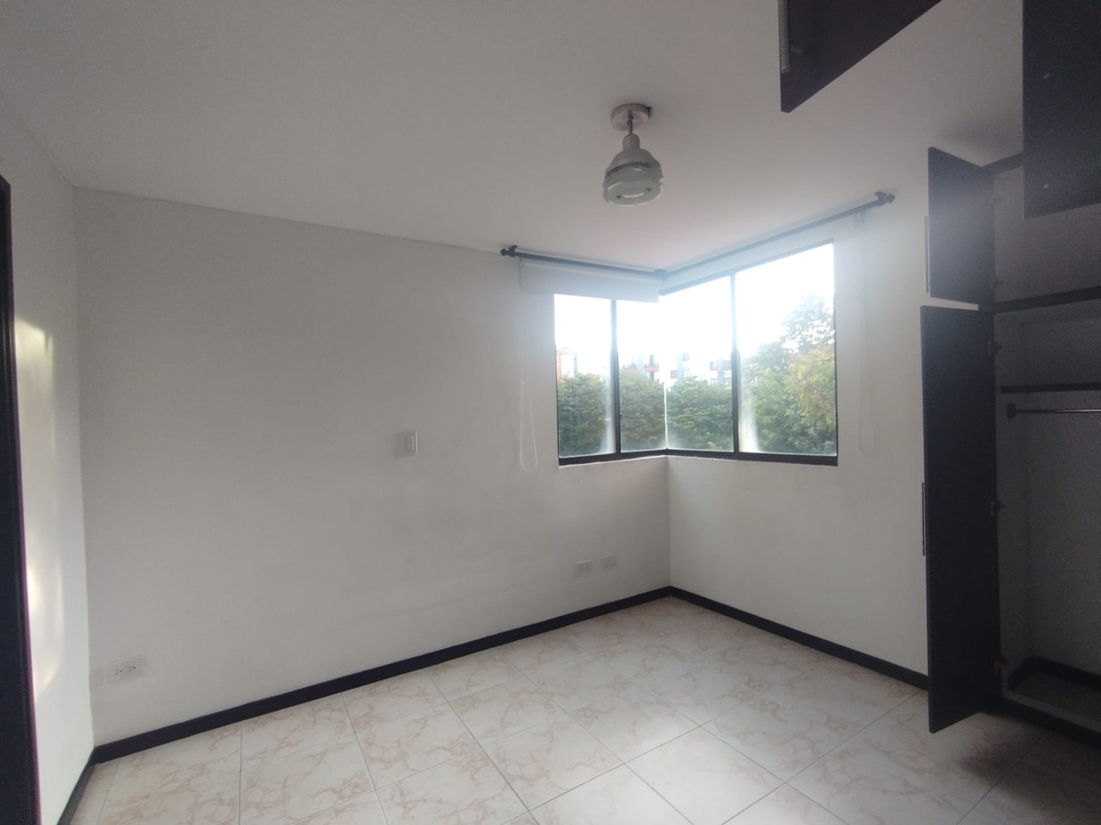 Apartamento en arriendo en Los Alamos, Pereira · foto 9 de 16
