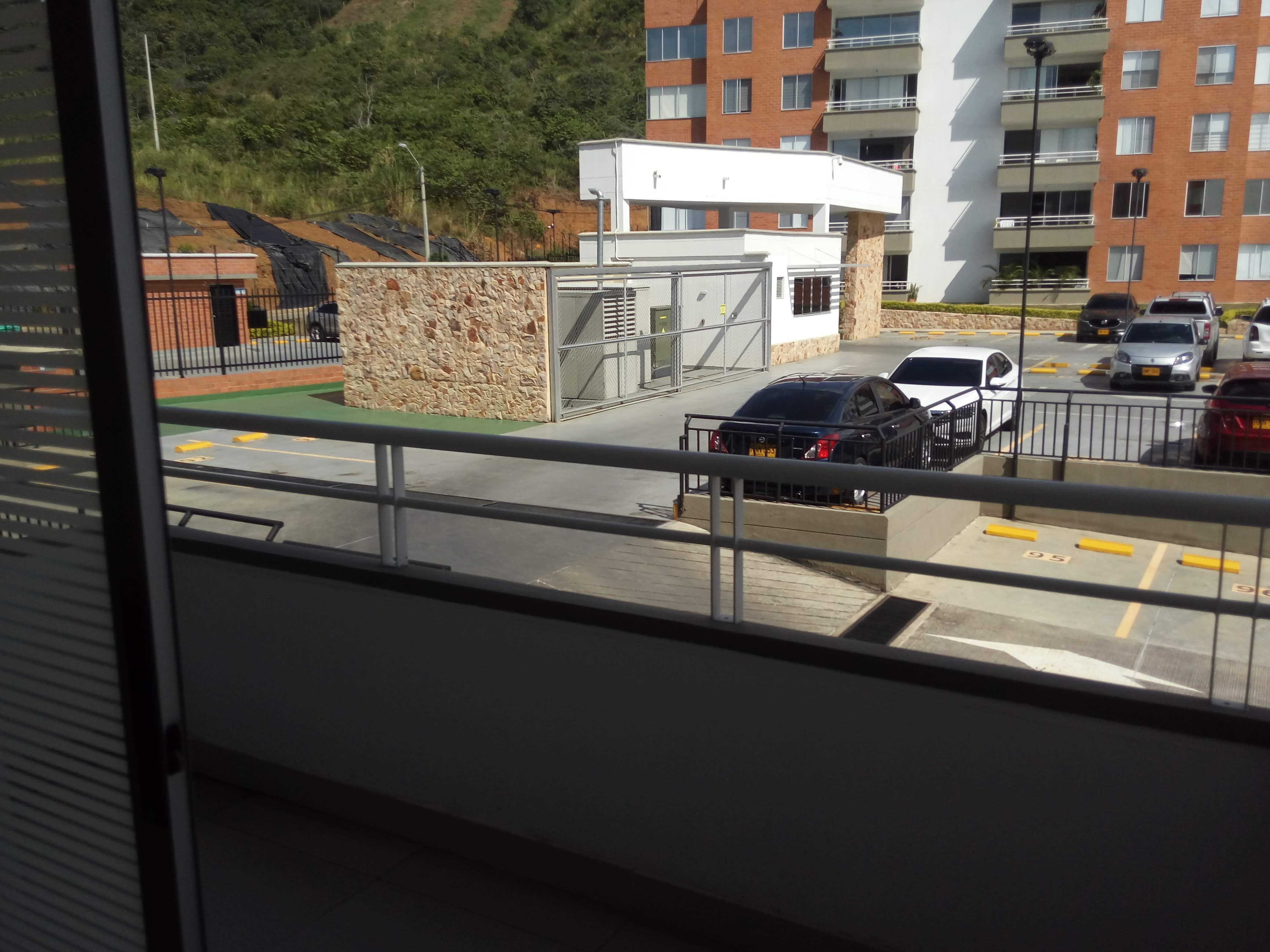 Apartamento de 2 alcobas en venta en Bellavista, Cali, 90 m² · foto 12 de 18
