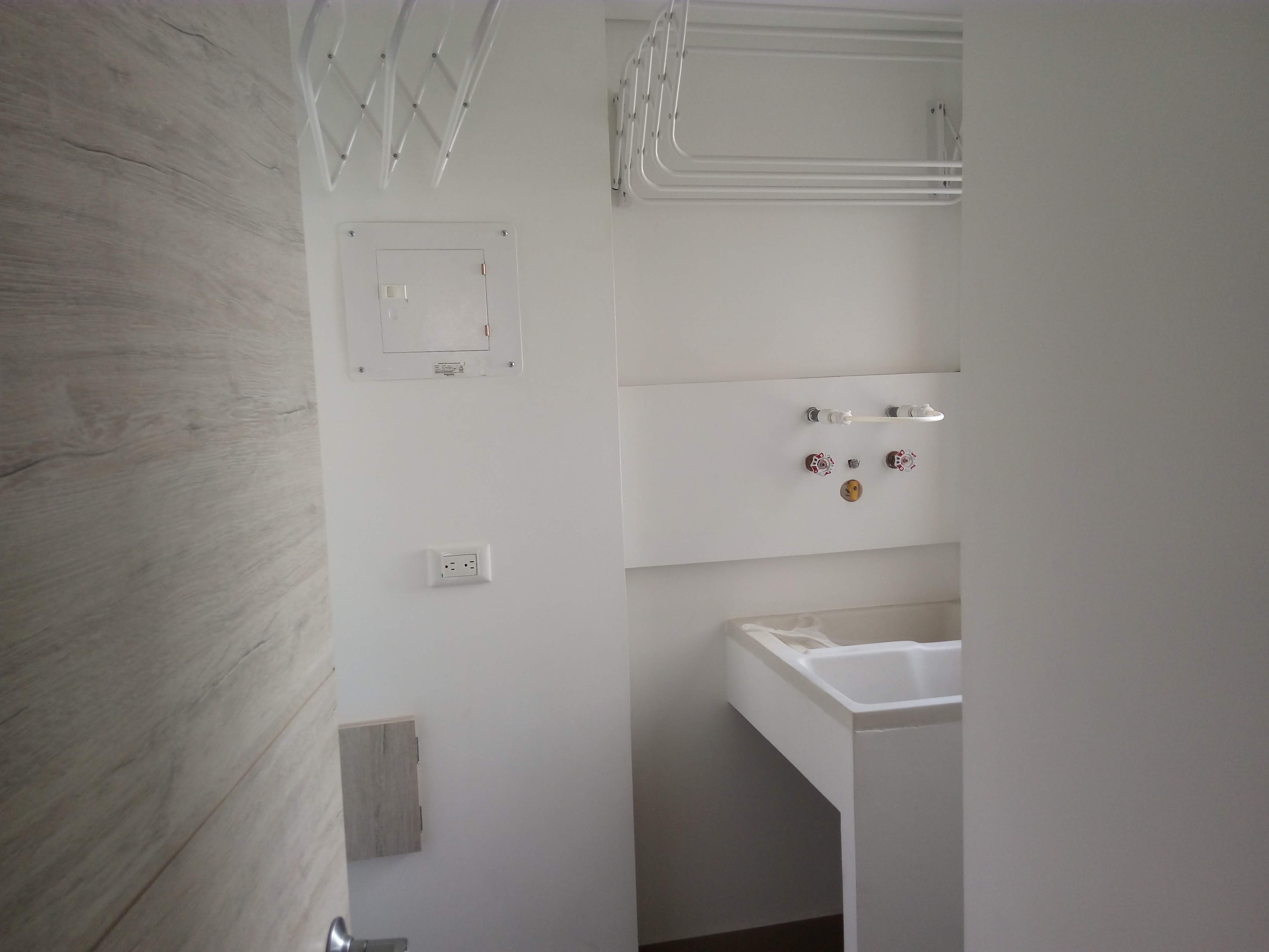 Apartamento de 2 alcobas en venta en Bellavista, Cali, 90 m² · foto 14 de 18