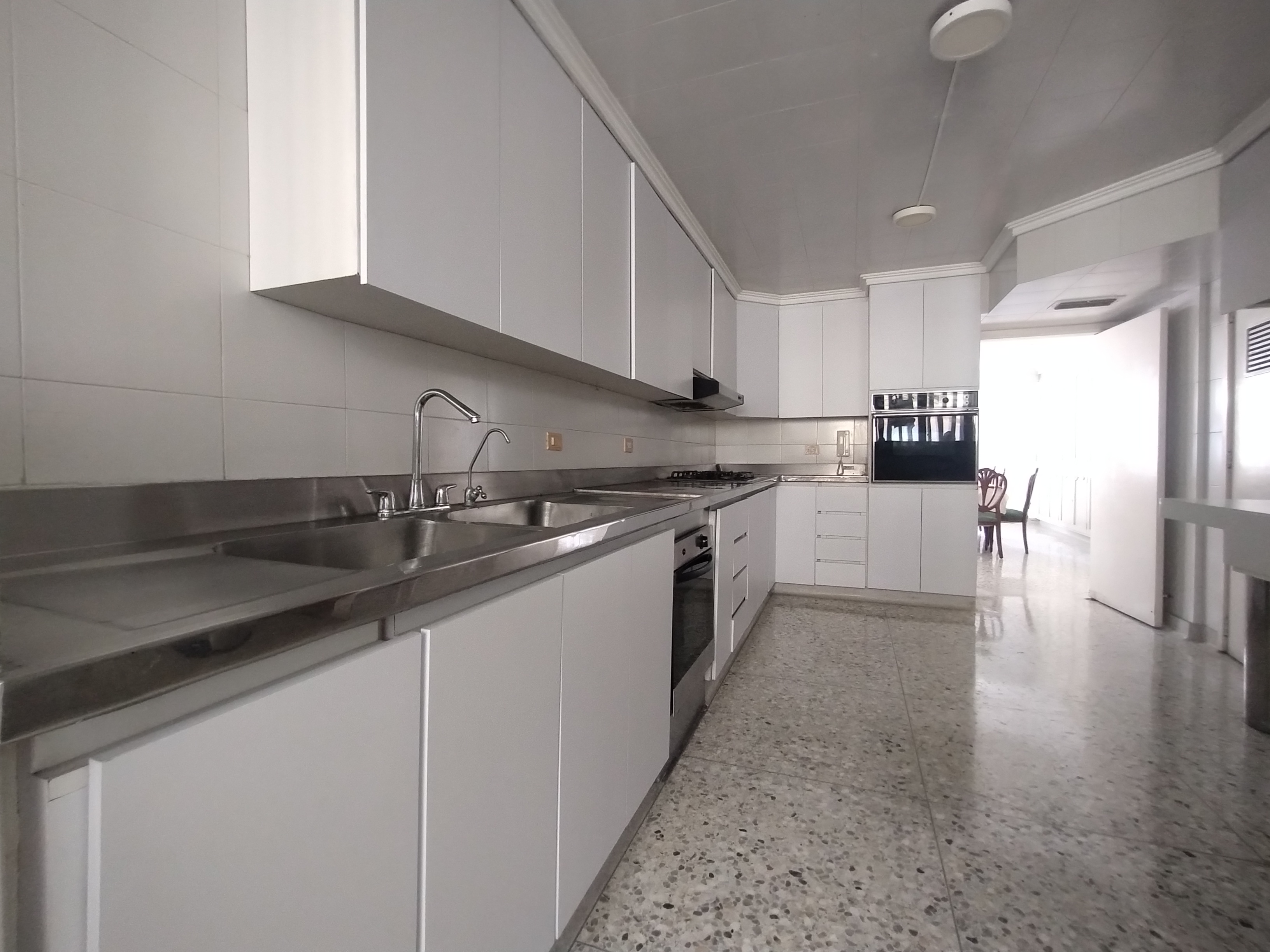Apartamento de 3 alcobas en venta en Altos Del Prado, Barranquilla, 247 m² · foto 14 de 20