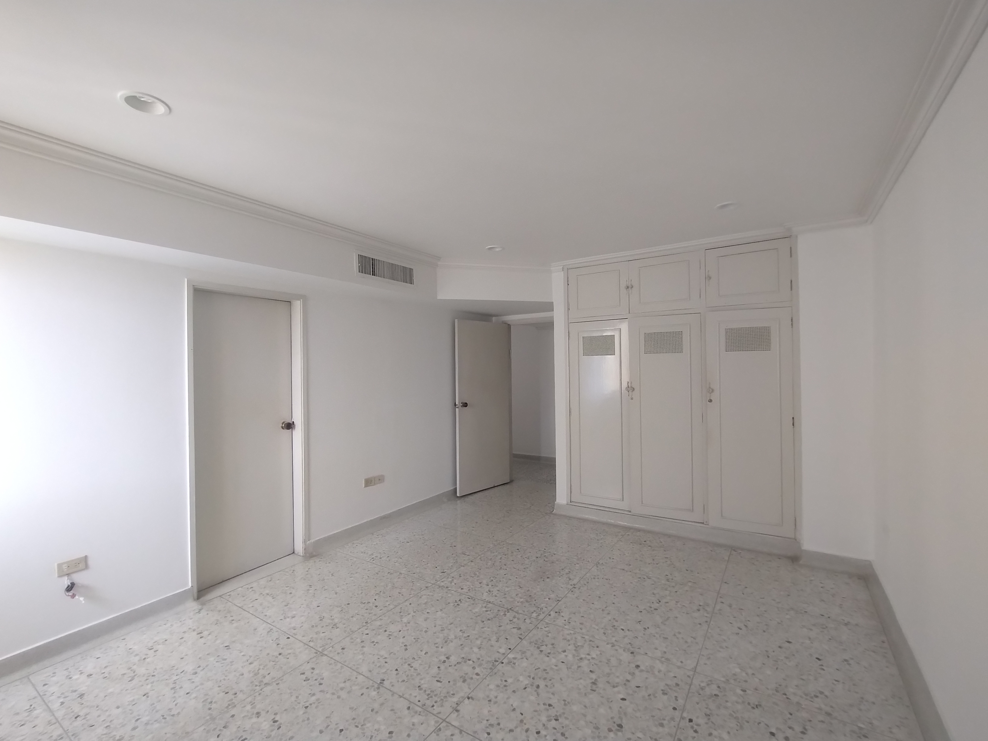 Apartamento de 3 alcobas en venta en Altos Del Prado, Barranquilla, 247 m² · foto 8 de 20