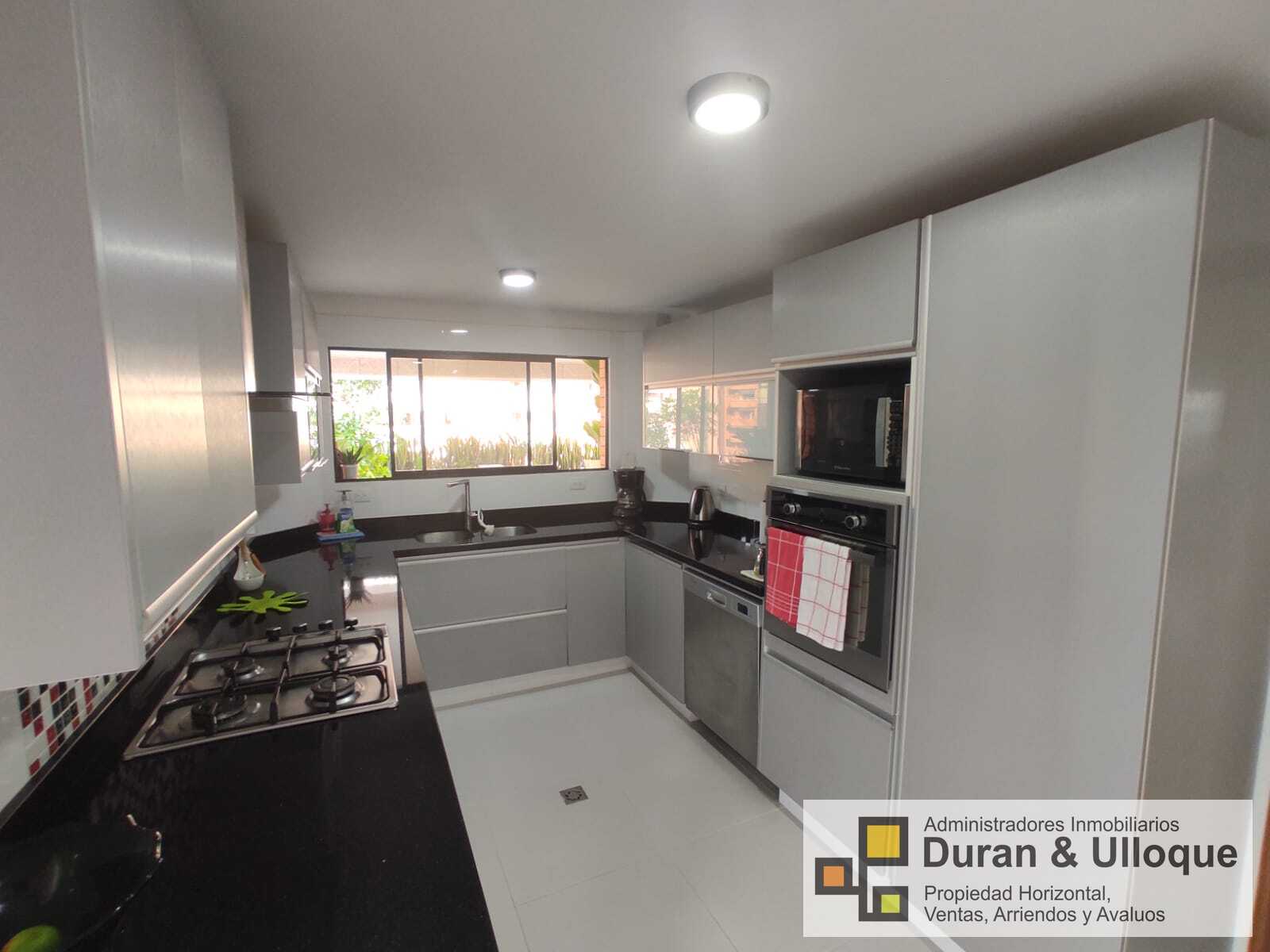 Apartamento de 3 alcobas en venta en Cabecera Del Llano, Bucaramanga, 328 m² · foto 14 de 24