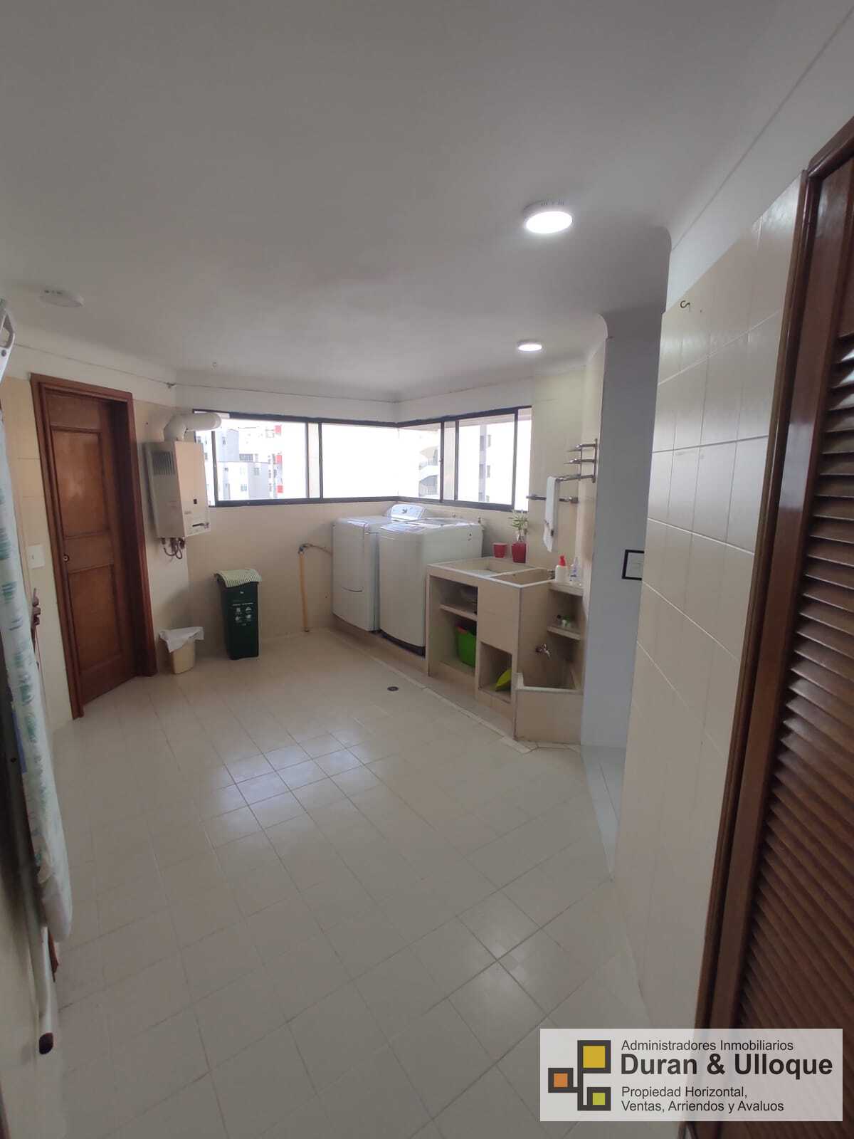 Apartamento de 3 alcobas en venta en Cabecera Del Llano, Bucaramanga, 328 m² · foto 15 de 24