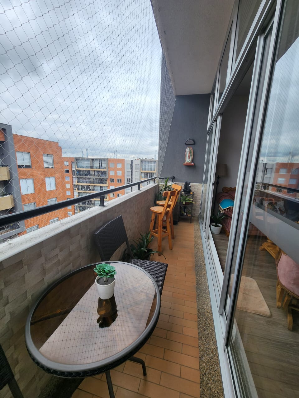 Apartamento de 4 alcobas en venta en Gran Granada, Bogotá, 87 m² · foto 3 de 24