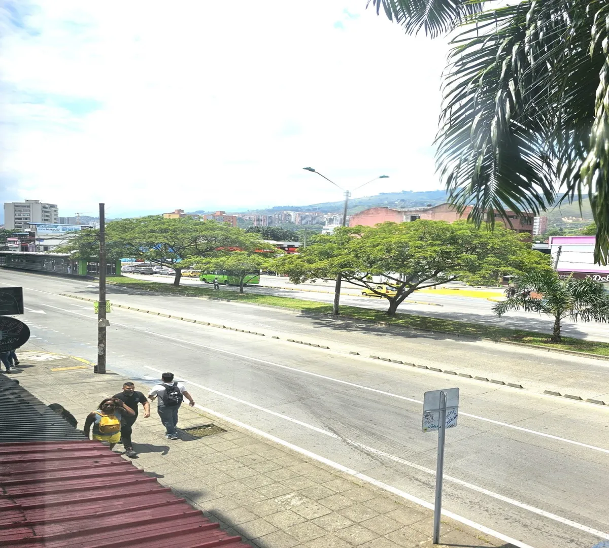 Edificio en venta en Cristales, Cali, 480 m² · foto 4 de 4