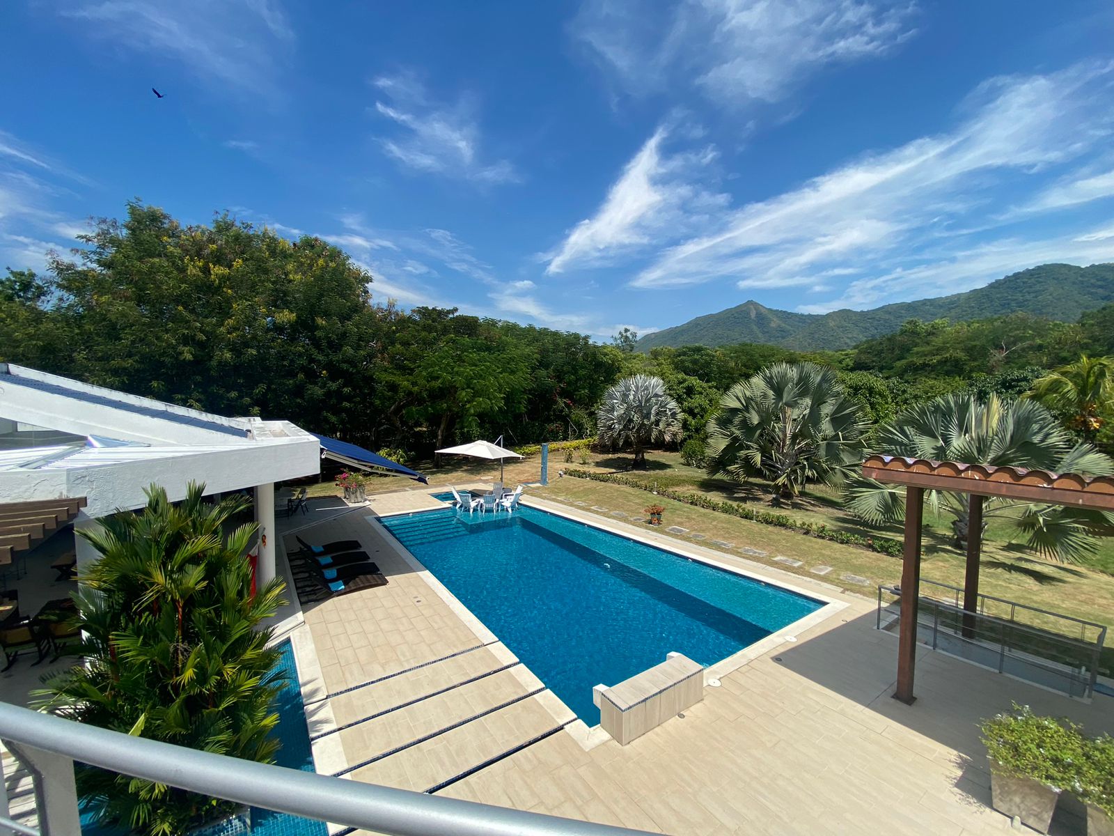 Casa de 4 alcobas en venta en Santander, Girardot, 550 m² · foto 11 de 24