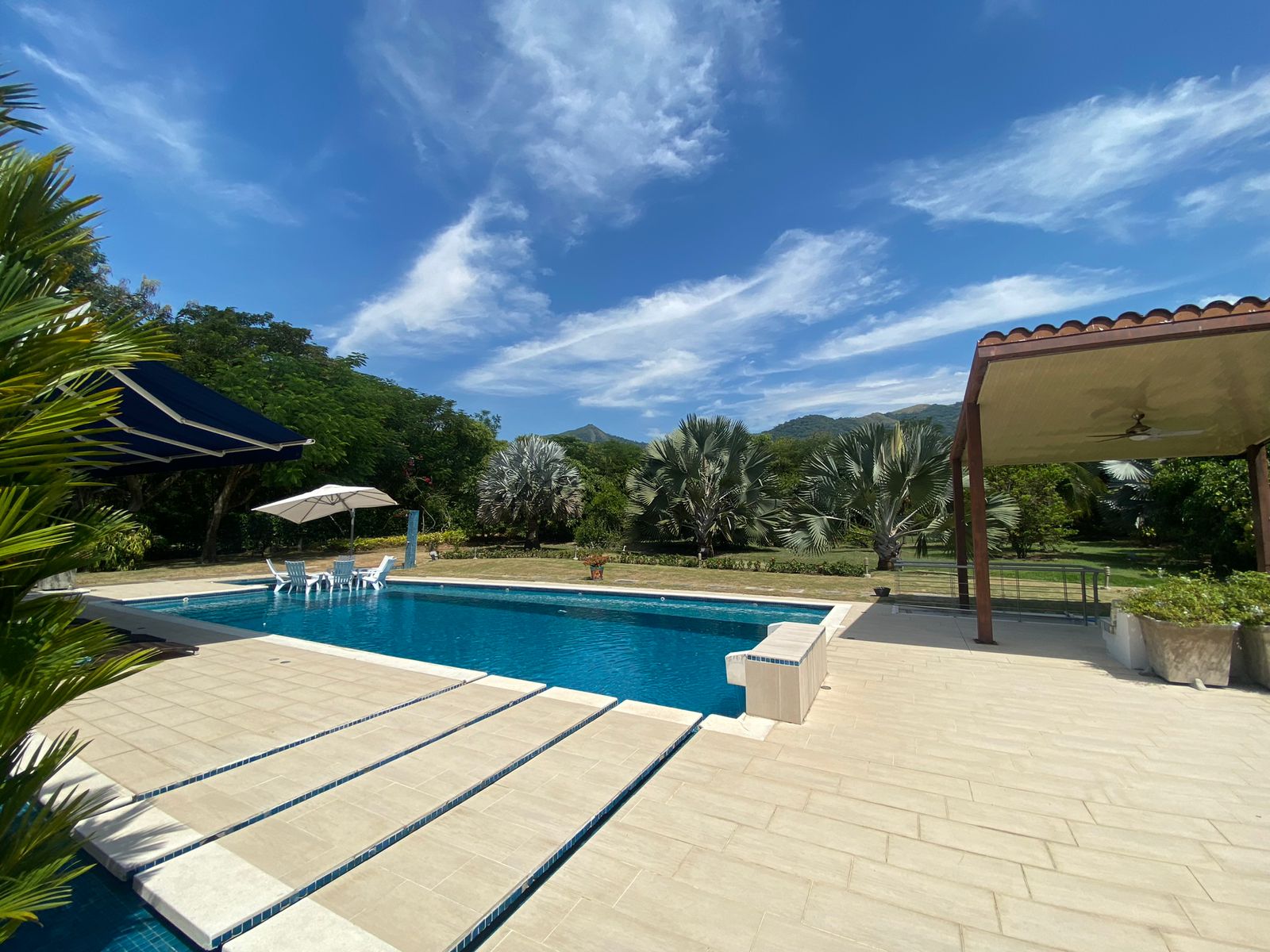 Casa de 4 alcobas en venta en Santander, Girardot, 550 m² · foto 12 de 24