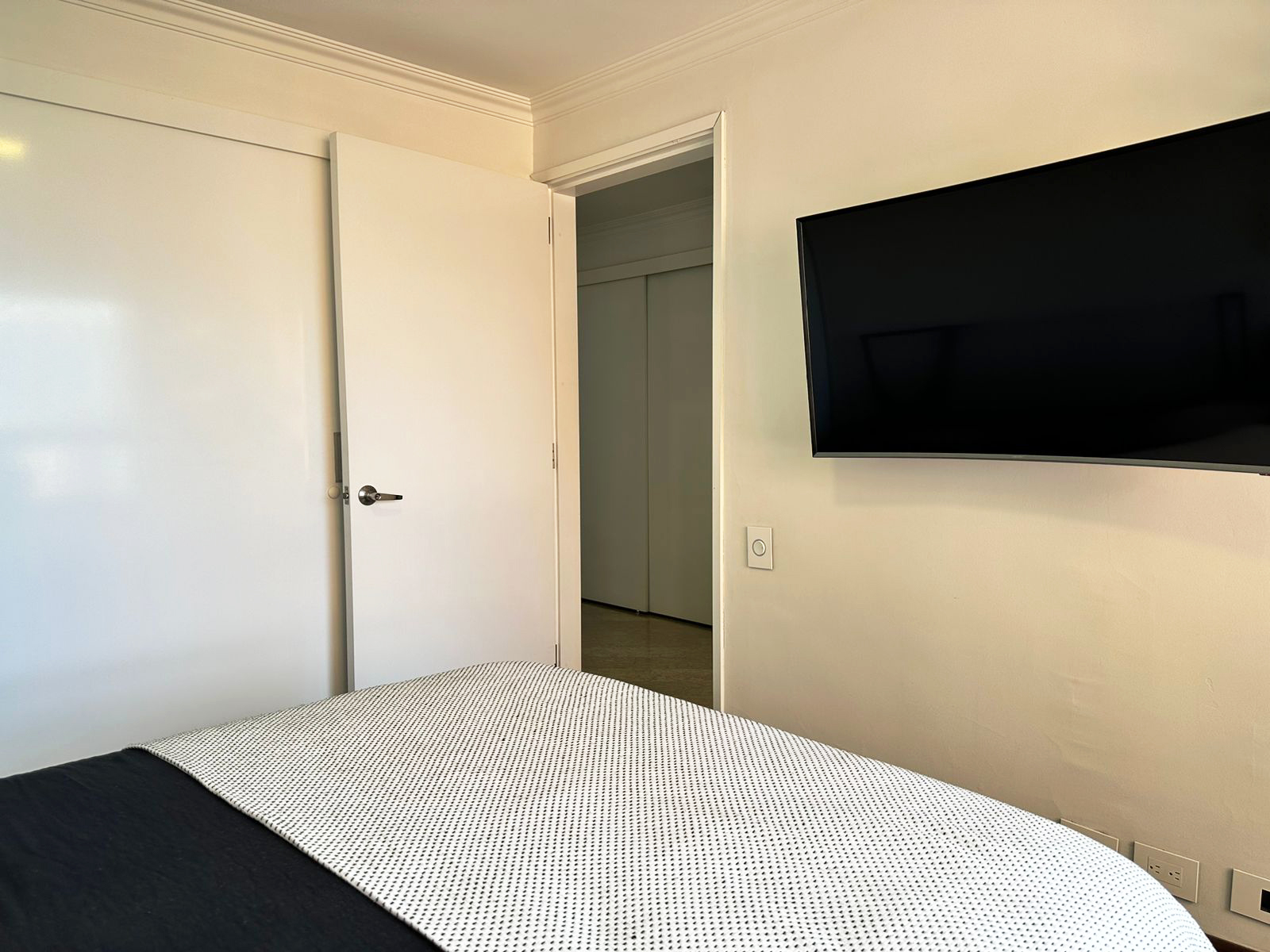 Apartamento de 3 alcobas en venta en Castropol, Medellín, 175 m² · foto 12 de 16