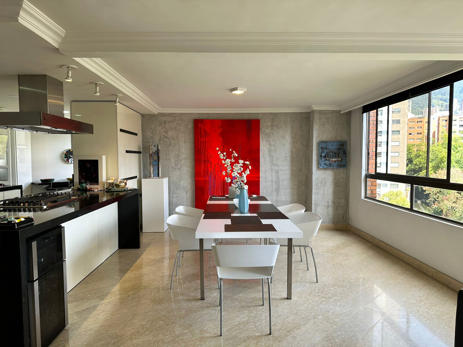 Apartamento de 3 alcobas en venta en Castropol, Medellín, 175 m² · foto 2 de 16
