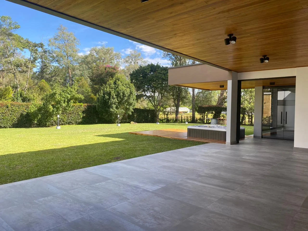 Casa de 4 alcobas en venta en Llano Grande, Rionegro, 700 m² · foto 17 de 20