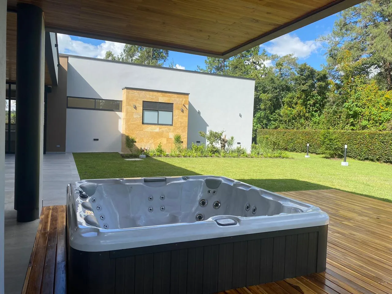 Casa de 4 alcobas en venta en Llano Grande, Rionegro, 700 m² · foto 18 de 20