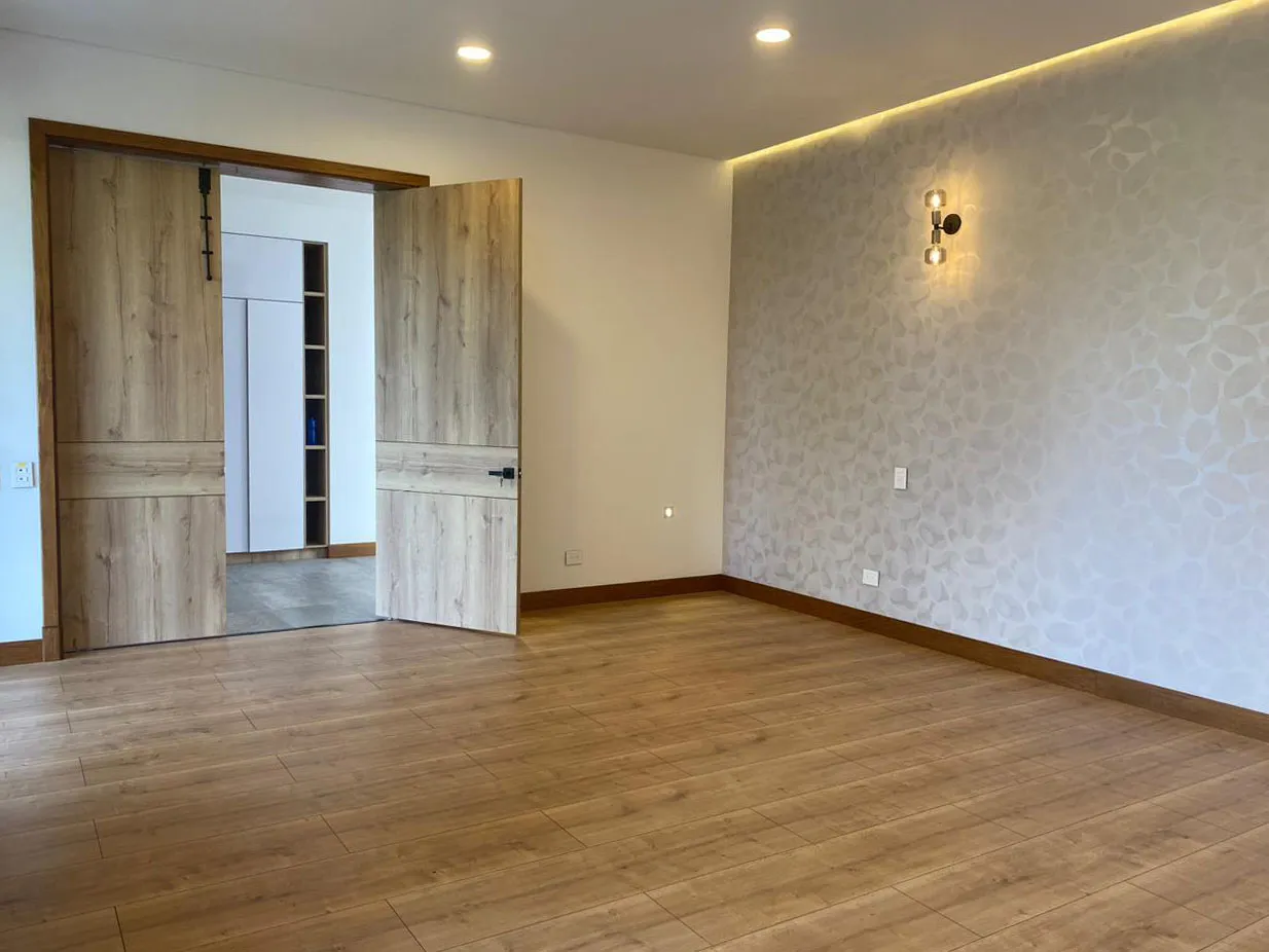 Casa de 4 alcobas en venta en Llano Grande, Rionegro, 700 m² · foto 9 de 20