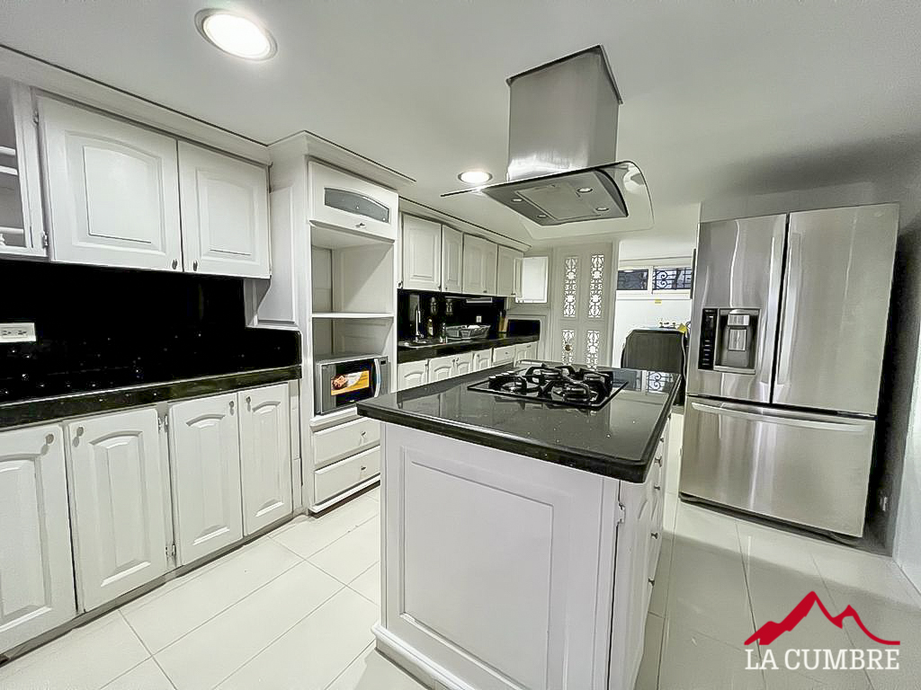 Casa en venta en El tesoro, Medellín 3