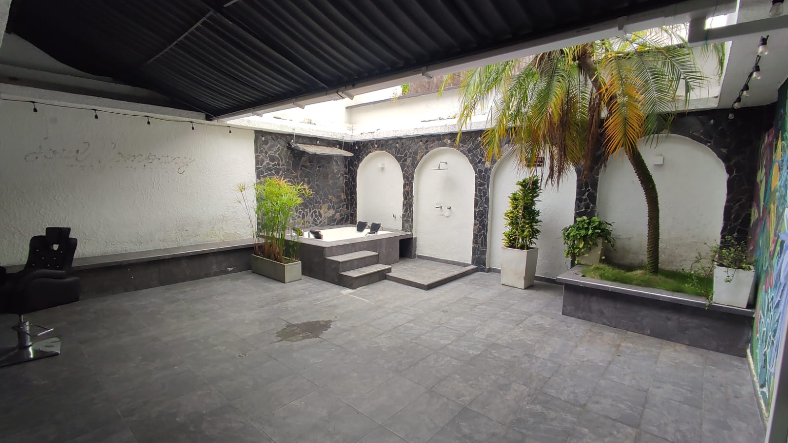 Casa de 10 alcobas en venta en La Castellana, Armenia, 420 m² · foto 11 de 24