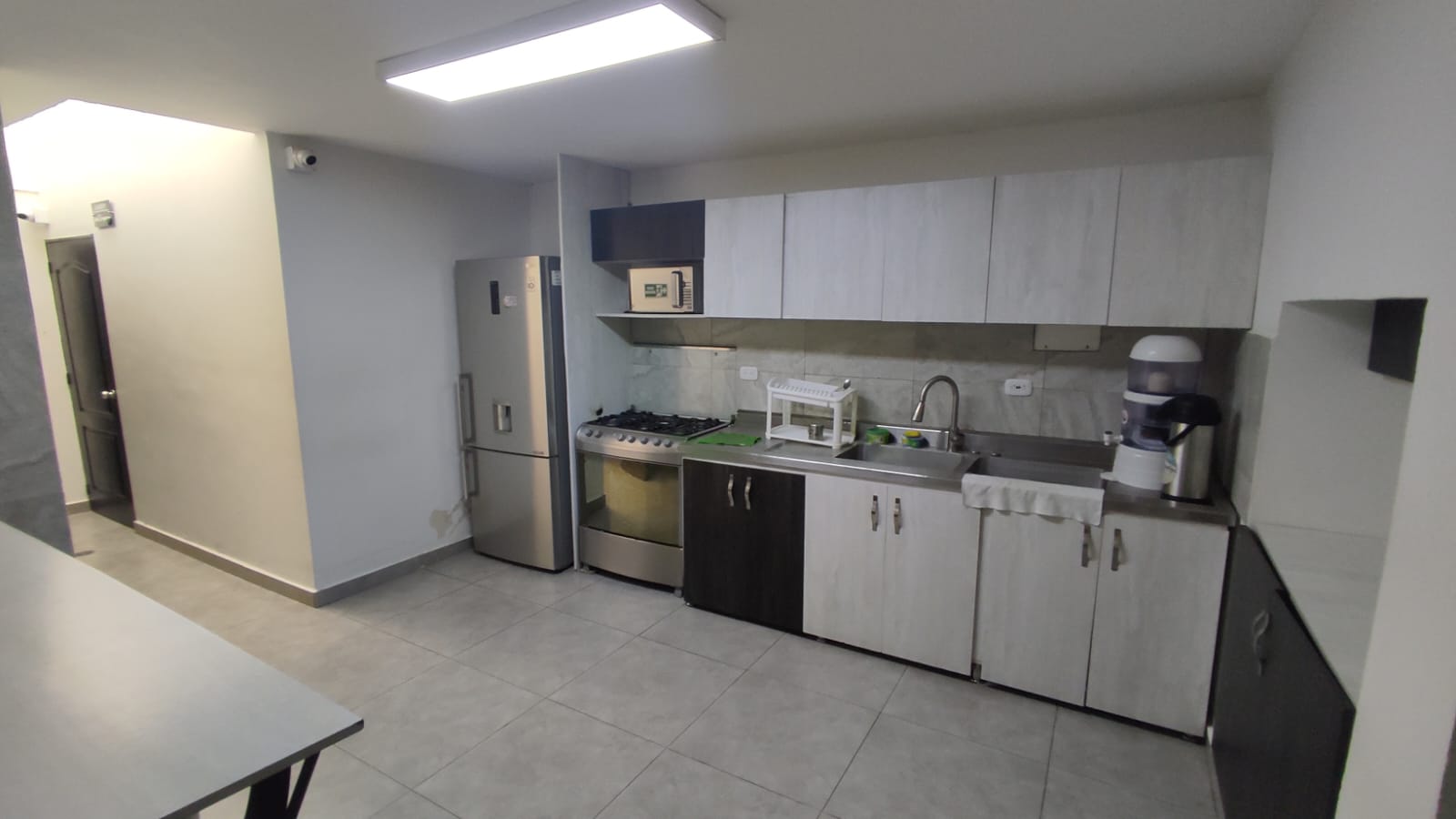 Casa de 10 alcobas en venta en La Castellana, Armenia, 420 m² · foto 6 de 24