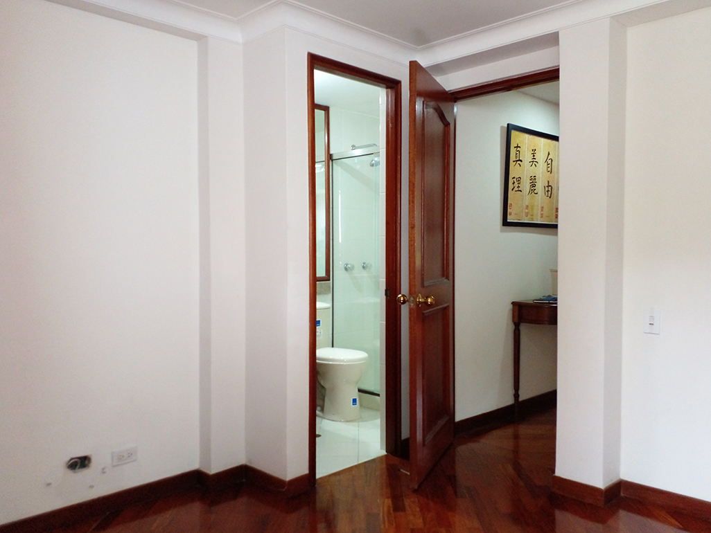 Casa de 3 alcobas en venta en Los Balsos, Medellín, 249 m² · foto 15 de 20