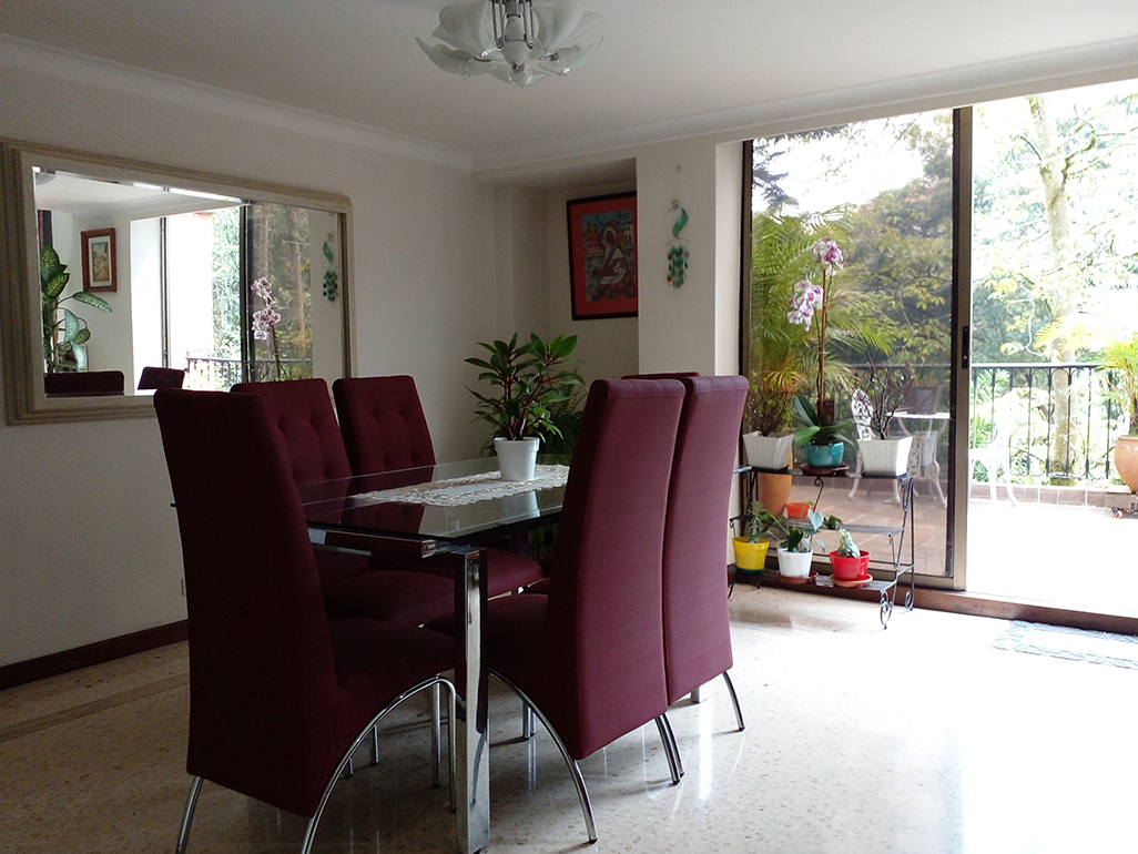 Casa de 3 alcobas en venta en Los Balsos, Medellín, 249 m² · foto 4 de 20