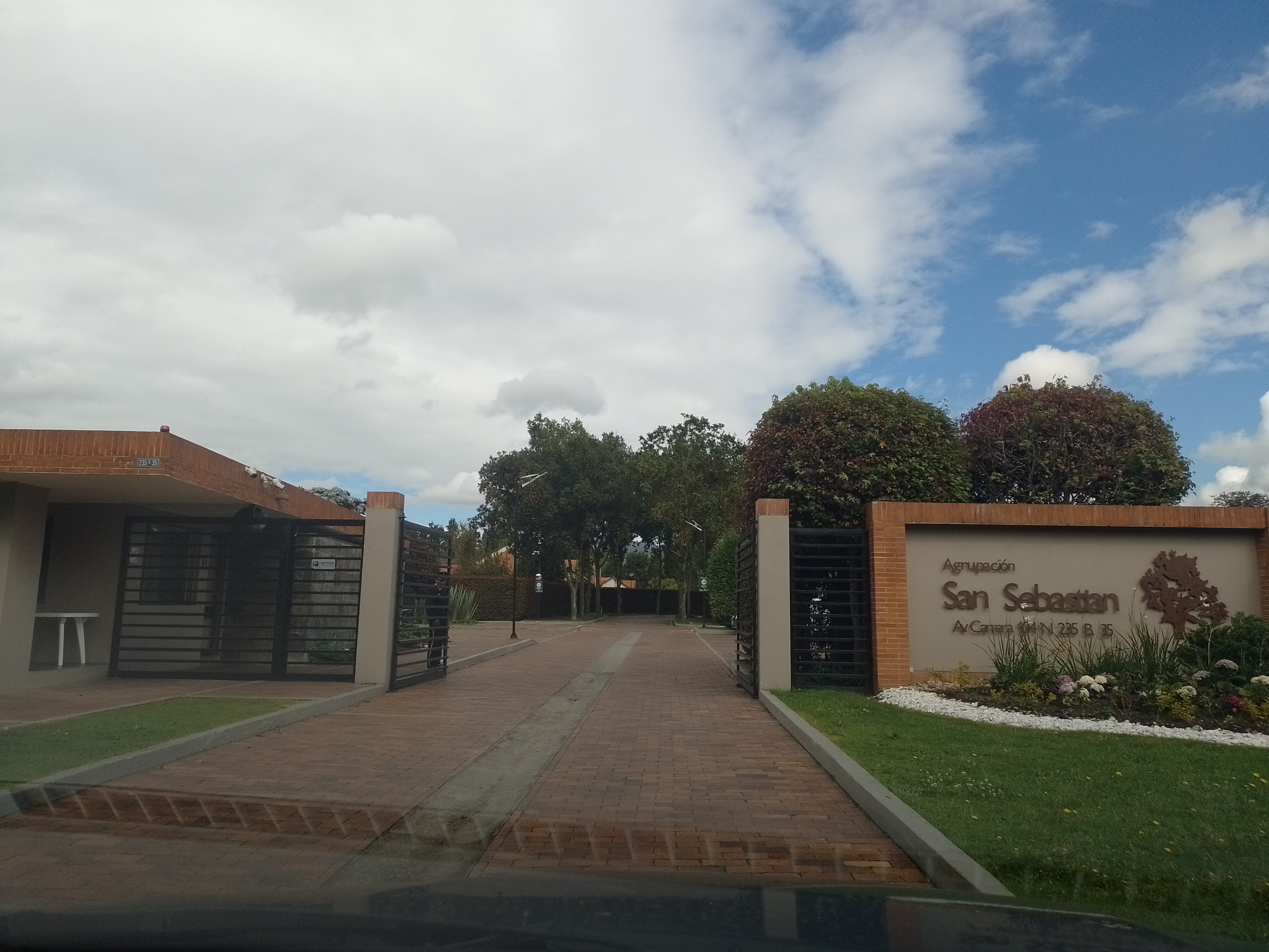 Casa en venta en Guaymaral, Bogotá · foto 2 de 24