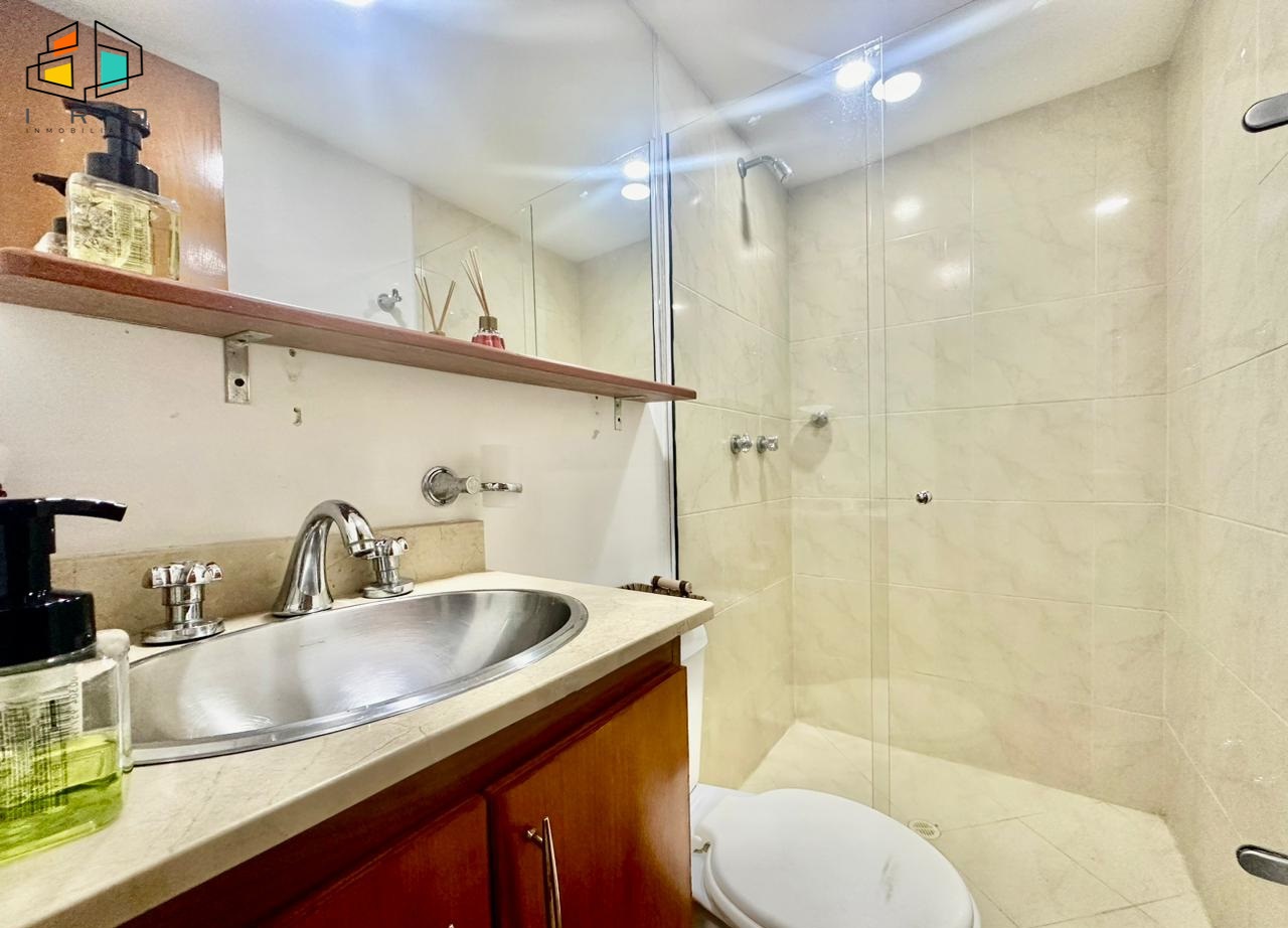 Apartamento en arriendo en Laureles, Medellín · foto 16 de 23
