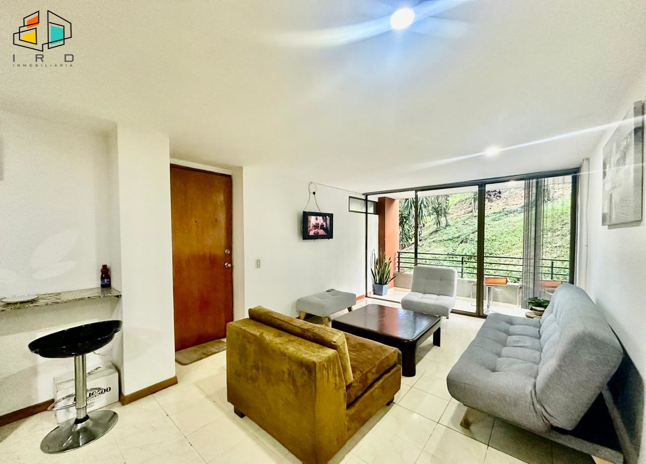 Apartamento en arriendo en Laureles, Medellín · foto 2 de 23