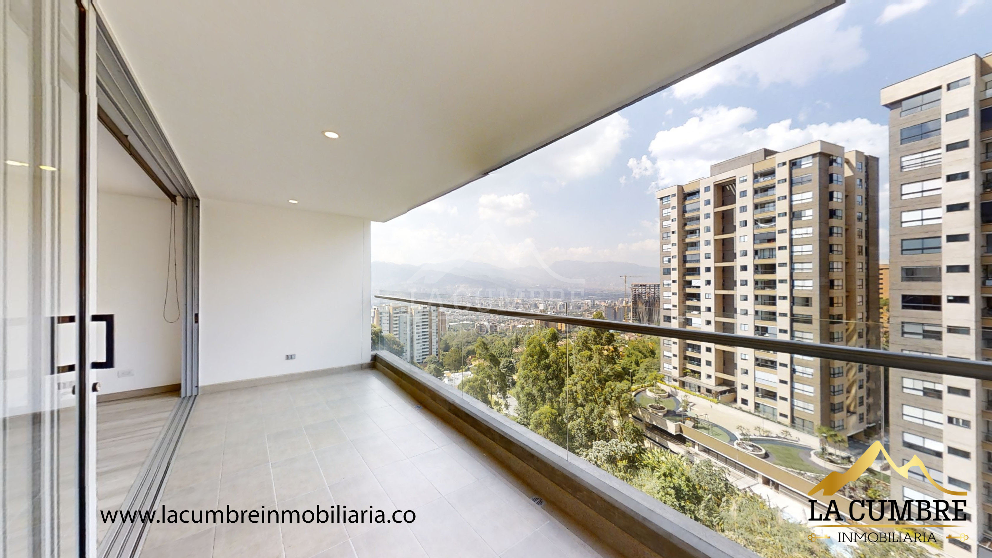 Apartamento en arriendo en Loma De Las Brujas, Envigado · foto 5 de 14