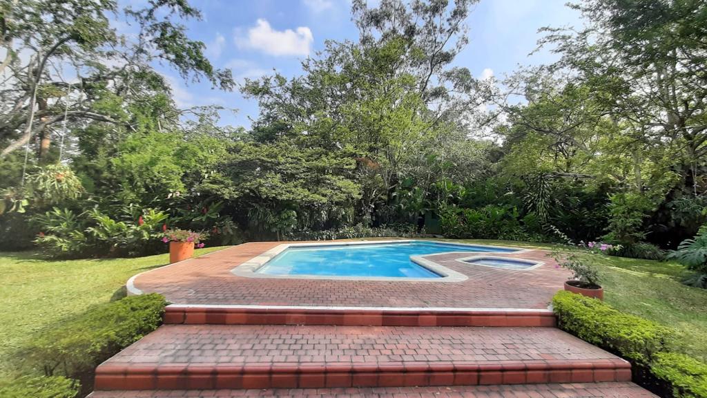 Casa de 4 alcobas en venta en Pance, Cali, 500 m² · foto 2 de 18