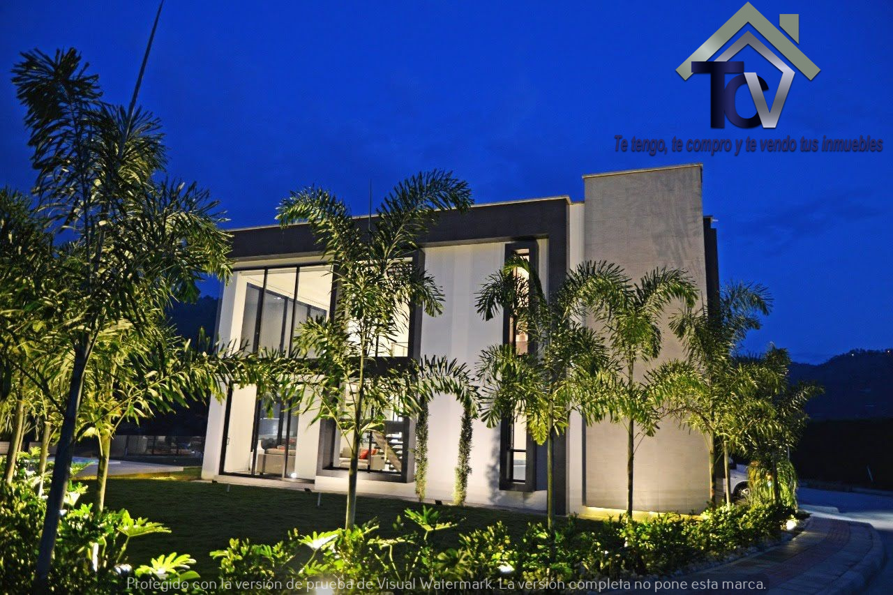 Casa de 3 alcobas en venta en Ruitoque, Floridablanca, 320 m² · foto 2 de 18