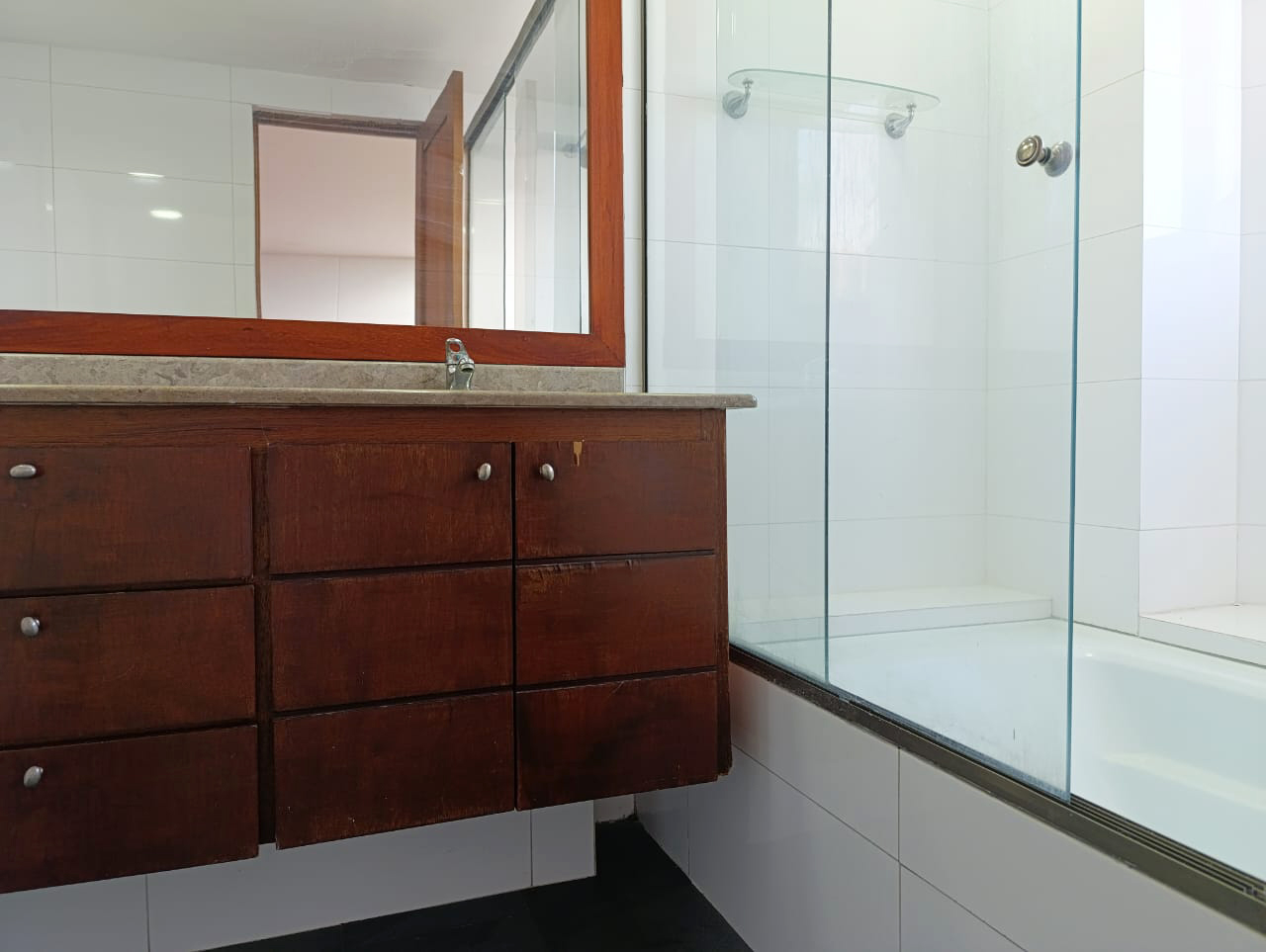 Apartamento en venta en El Tesoro, Medellín · foto 15 de 19