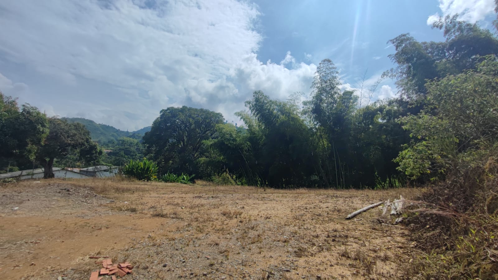 Lote en venta en Kilometro 41, Manizales, 2114 m² · foto 10 de 11