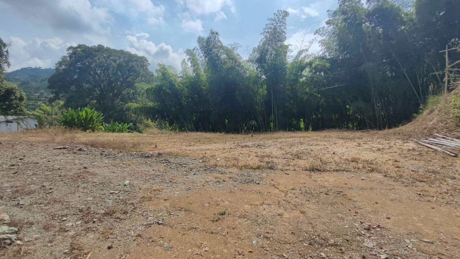 Lote en venta en Kilometro 41, Manizales, 2114 m² · foto 6 de 11