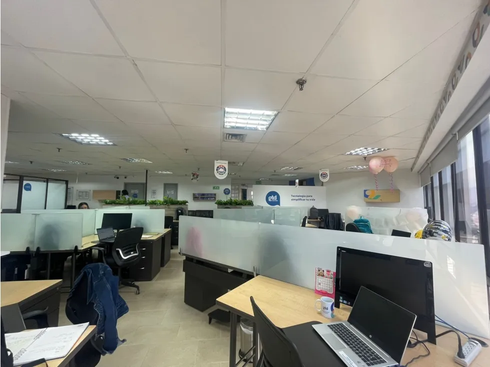 Oficina en venta en La Candelaria, Medellín, 138 m² · foto 16 de 24