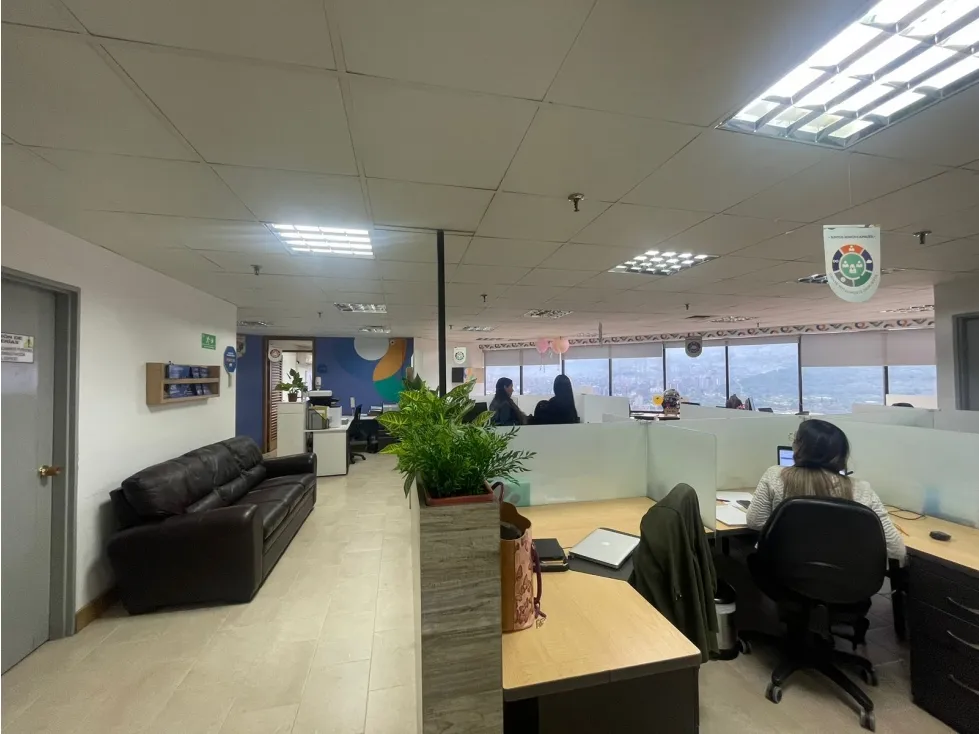 Oficina en venta en La Candelaria, Medellín, 138 m² · foto 17 de 24