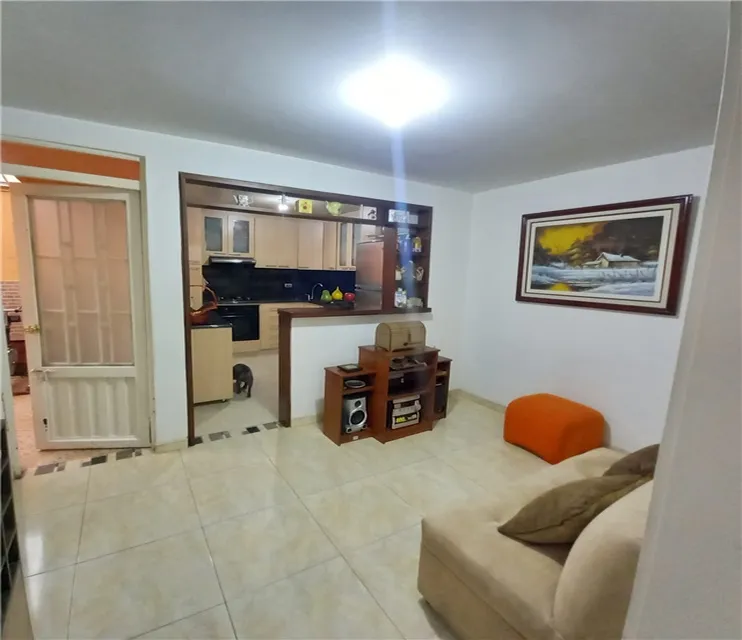 Casa en venta en La Isabela, Bogotá · foto 2 de 20