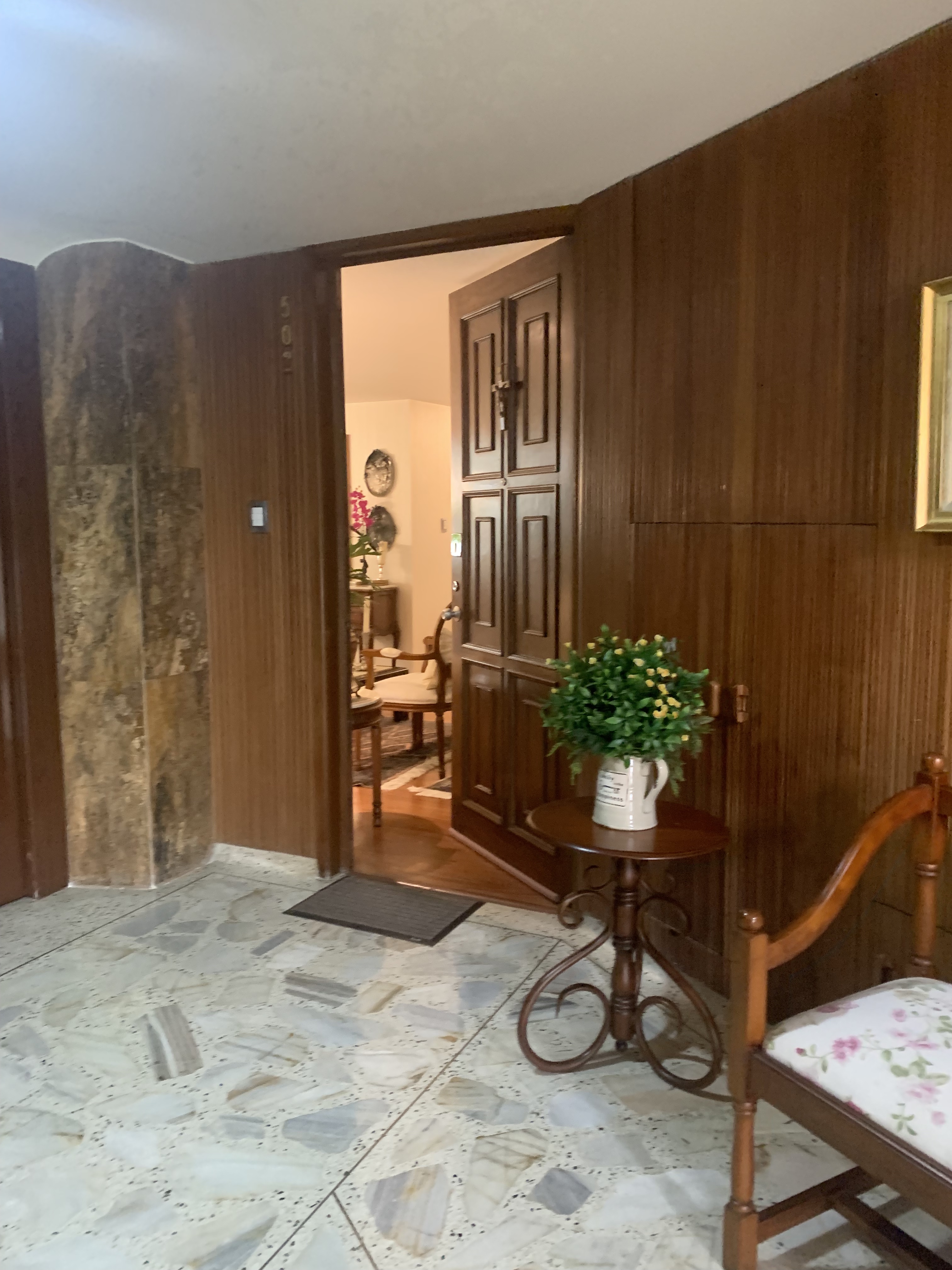 Apartamento de 3 alcobas en venta en Santa Teresita, Cali, 130 m² · foto 1 de 16