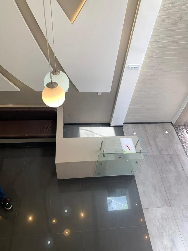 Casa en venta en Santa Barbara, Bogotá · foto 3 de 24