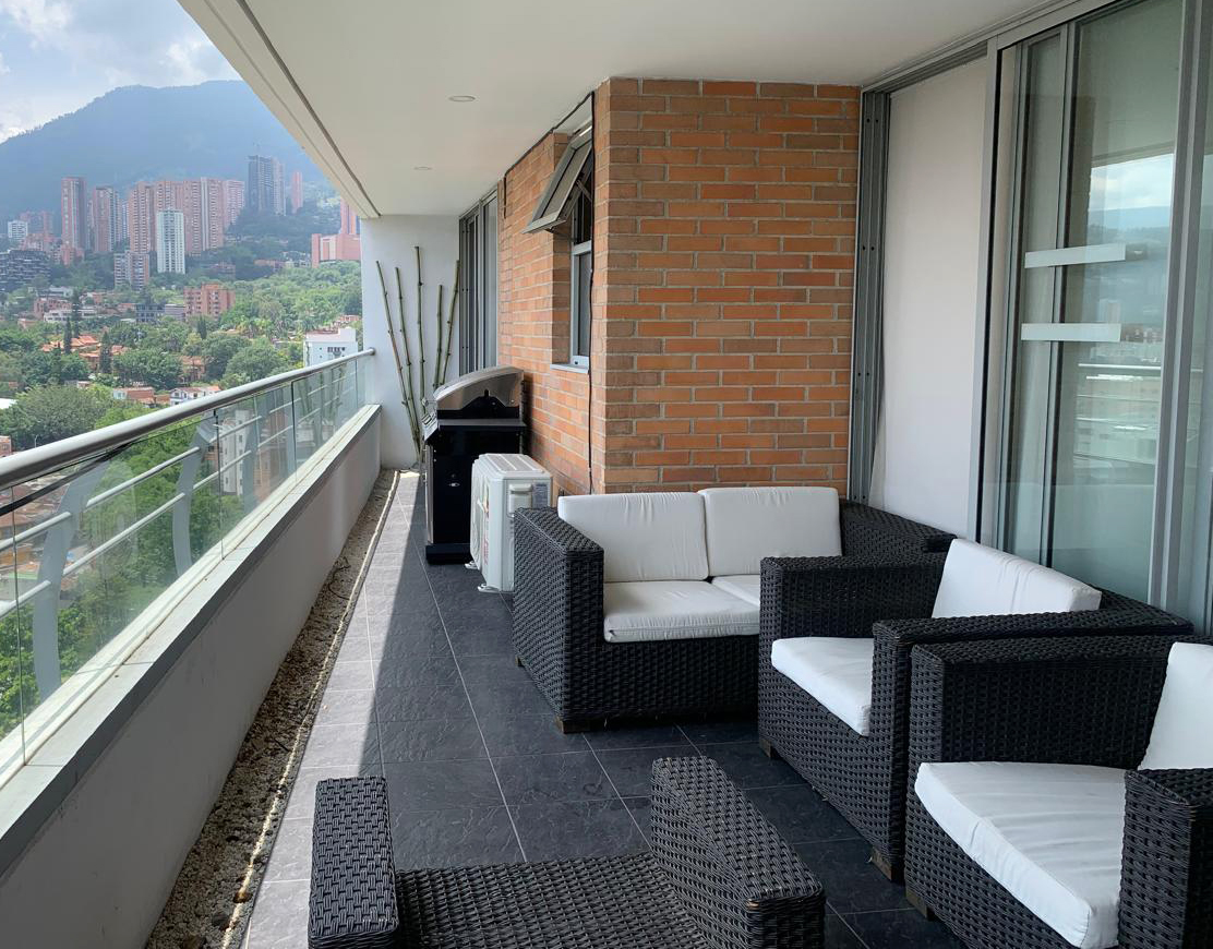Apartamento en arriendo en Loma De Los Gonzalez, Medellín · foto 18 de 19