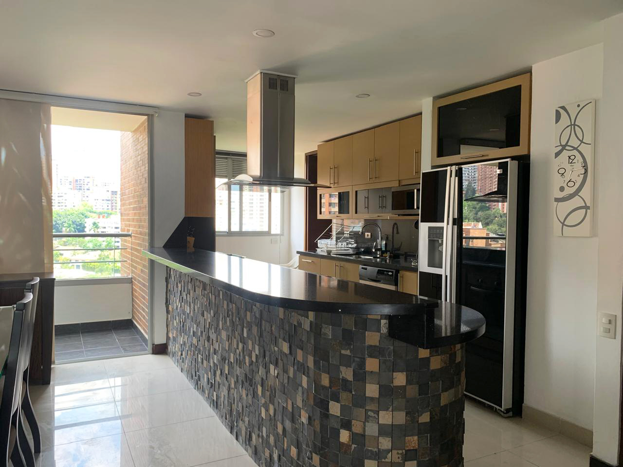 Apartamento en arriendo en Loma De Los Gonzalez, Medellín · foto 5 de 19