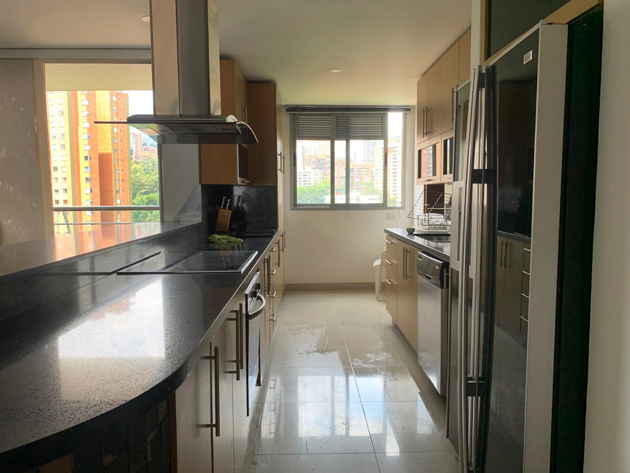 Apartamento en arriendo en Loma De Los Gonzalez, Medellín · foto 8 de 19