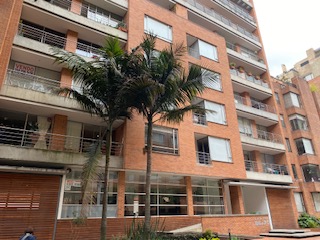 Apartamento de 1 alcoba en arriendo en El Virrey, Bogotá, 65 m² · foto 2 de 17