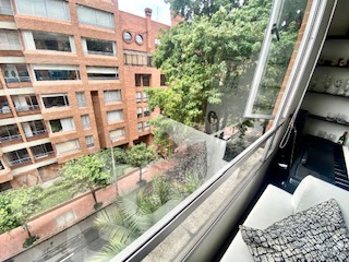 Apartamento de 1 alcoba en arriendo en El Virrey, Bogotá, 65 m² · foto 4 de 17